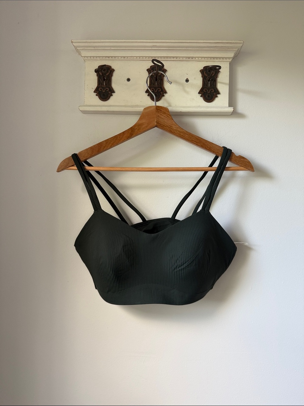 lululemon Like a Cloud Bra Athletic in Forest Green Casual Light Support